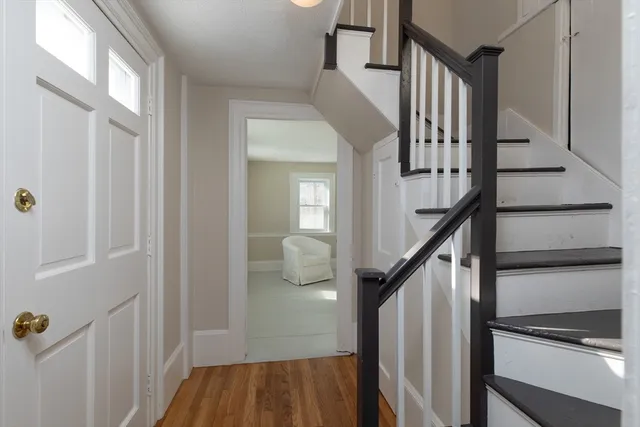 $2,550 | 21 Gardner Street, Unit A, Hamilton, MA 01982