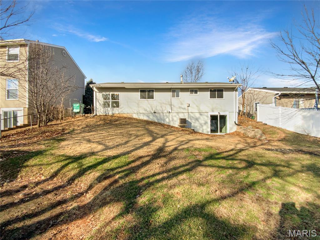 2528 Medford Drive High Ridge, MO 63049 - Photo 5 of 18