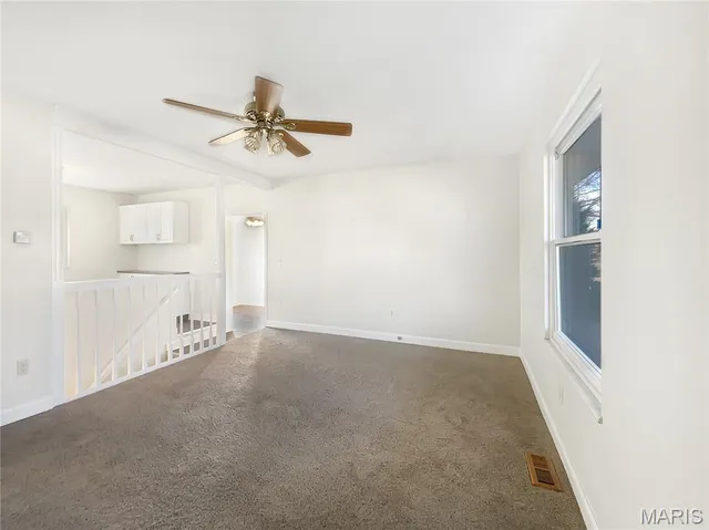 $208,000 | 2528 Medford Drive, High Ridge, MO 63049