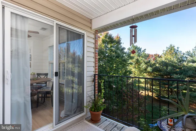 a view of a house with a big yard