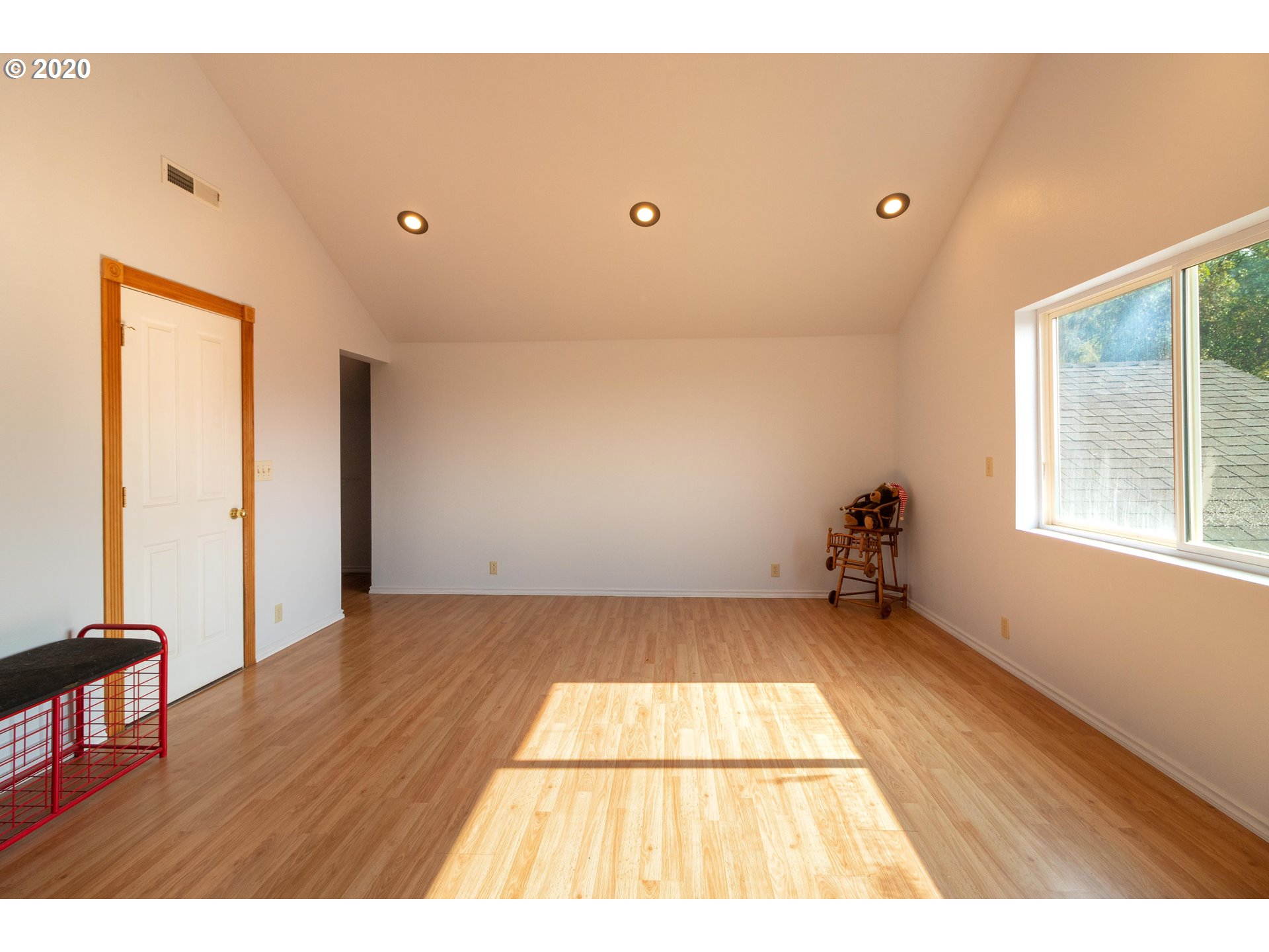 414 Hatfield Road Riddle, OR 97469 - Photo 17 of 32