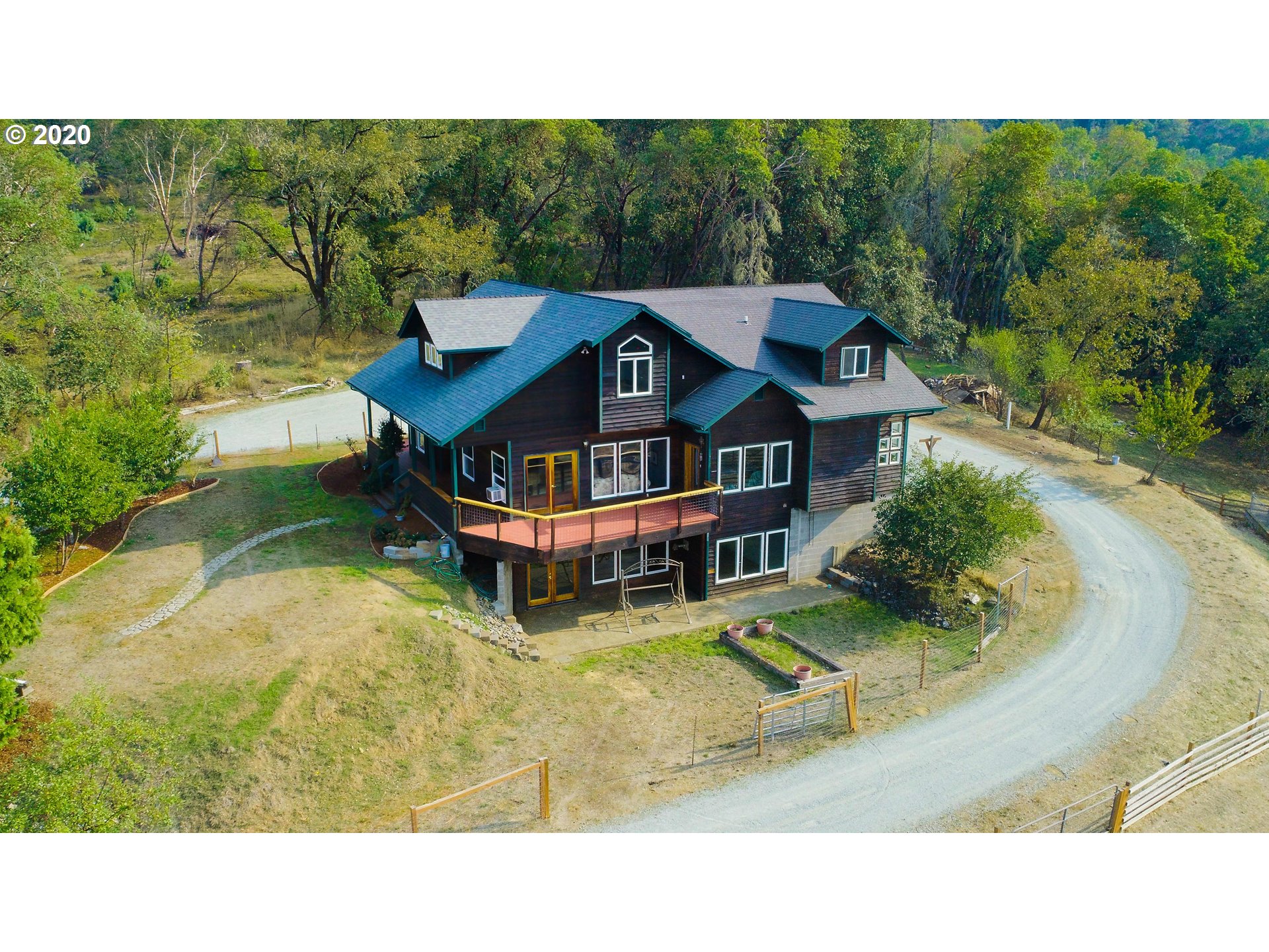 414 Hatfield Road Riddle, OR 97469 - Photo 28 of 32