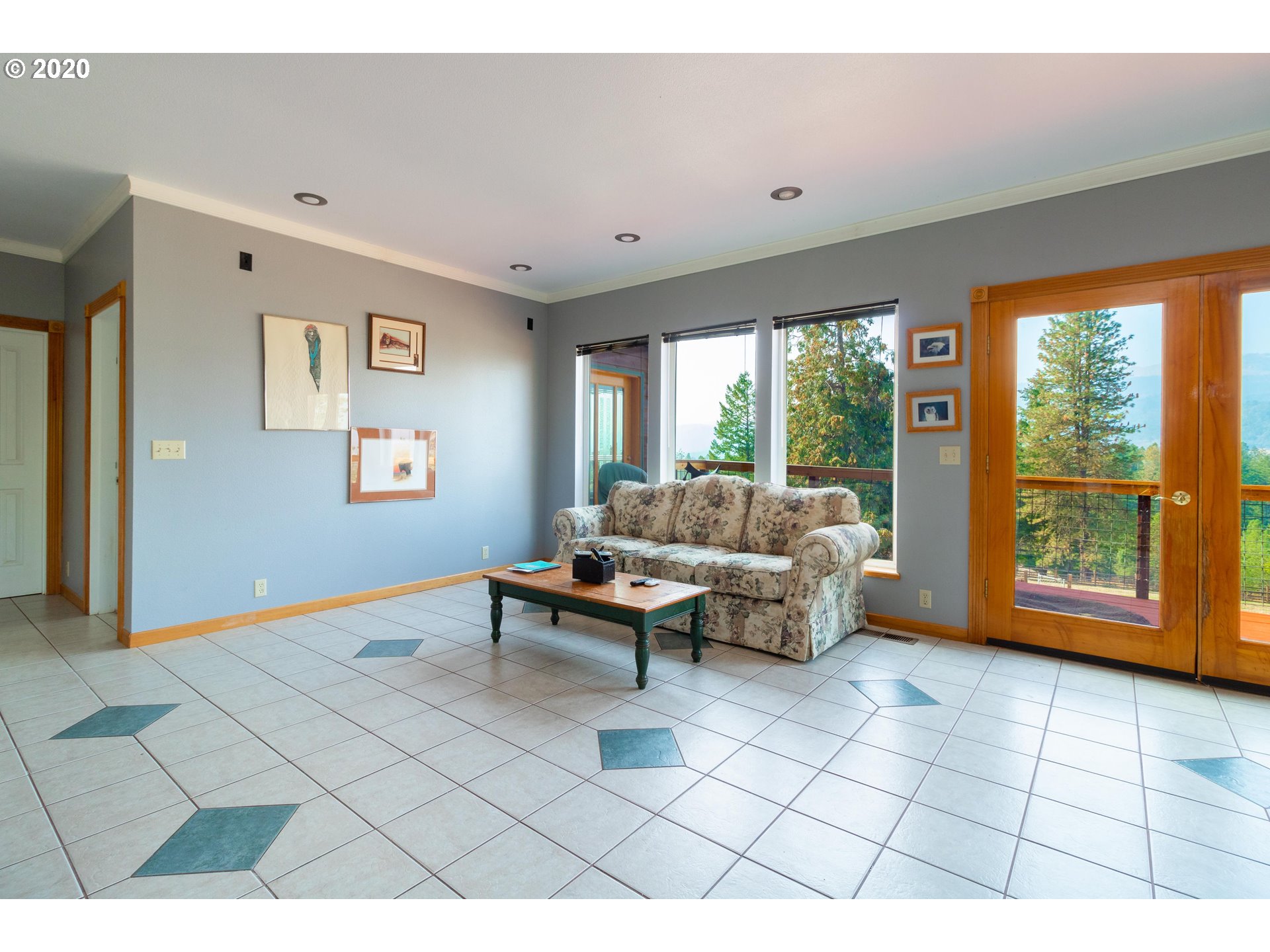 414 Hatfield Road Riddle, OR 97469 - Photo 5 of 32