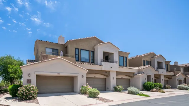 $340,000 | 3131 East Legacy Drive, Unit 2055, Phoenix, AZ 85042