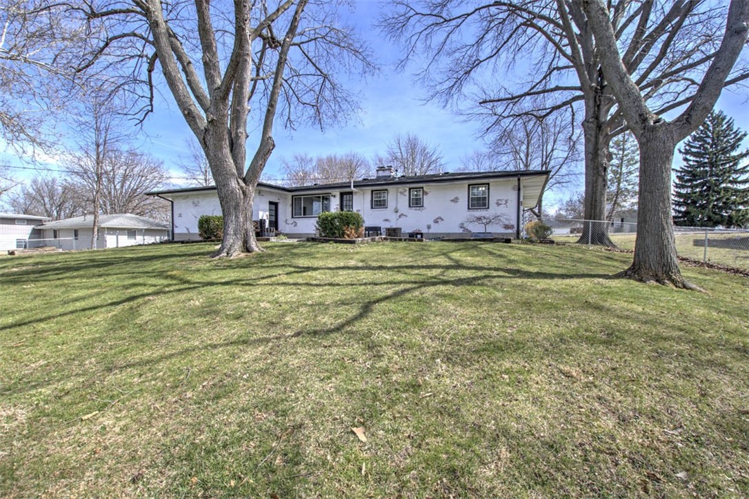 3415 North University Avenue Decatur, IL 62526 - Photo 31 of 36 Gallery Image 31
