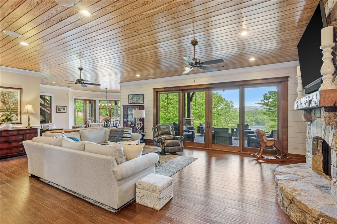 194 Cool Water Way Sunset, SC 29685 - Photo 28 of 46