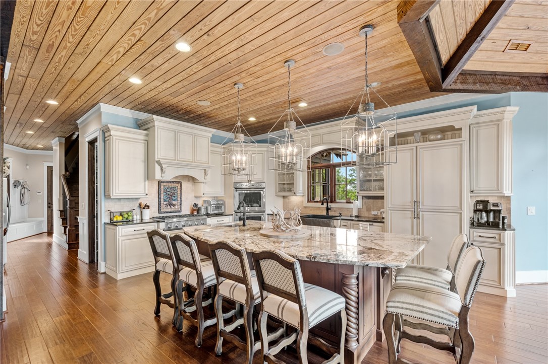 194 Cool Water Way Sunset, SC 29685 - Photo 9 of 46