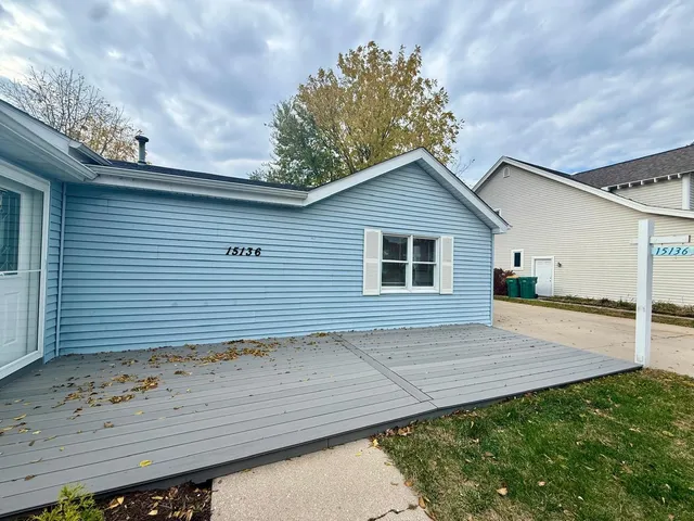 $2,400 | 15136 South James Street, Plainfield, IL 60544