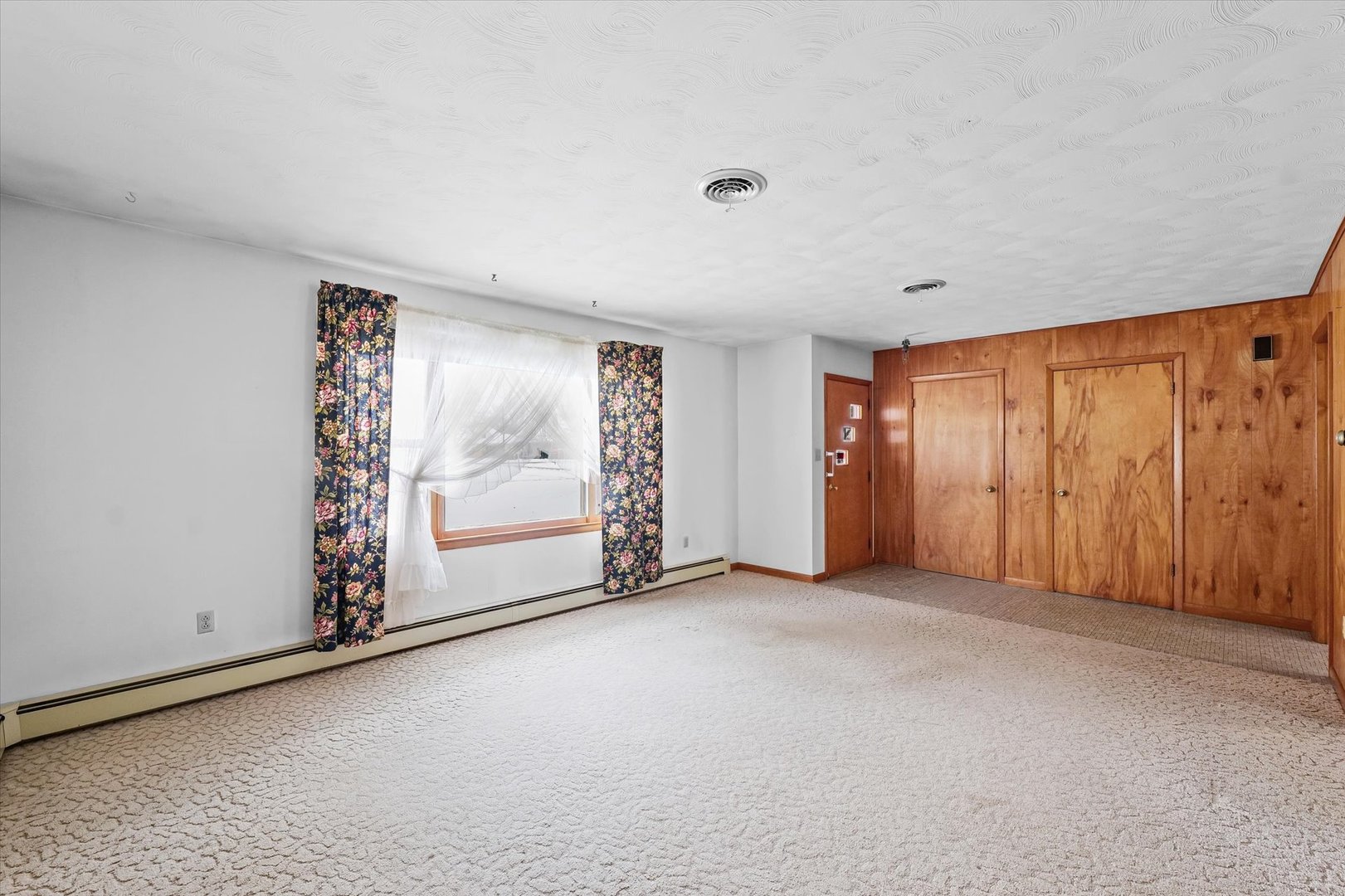 107 North Ellen Street Homer, IL 61849 - Photo 6 of 27 an empty room with closet