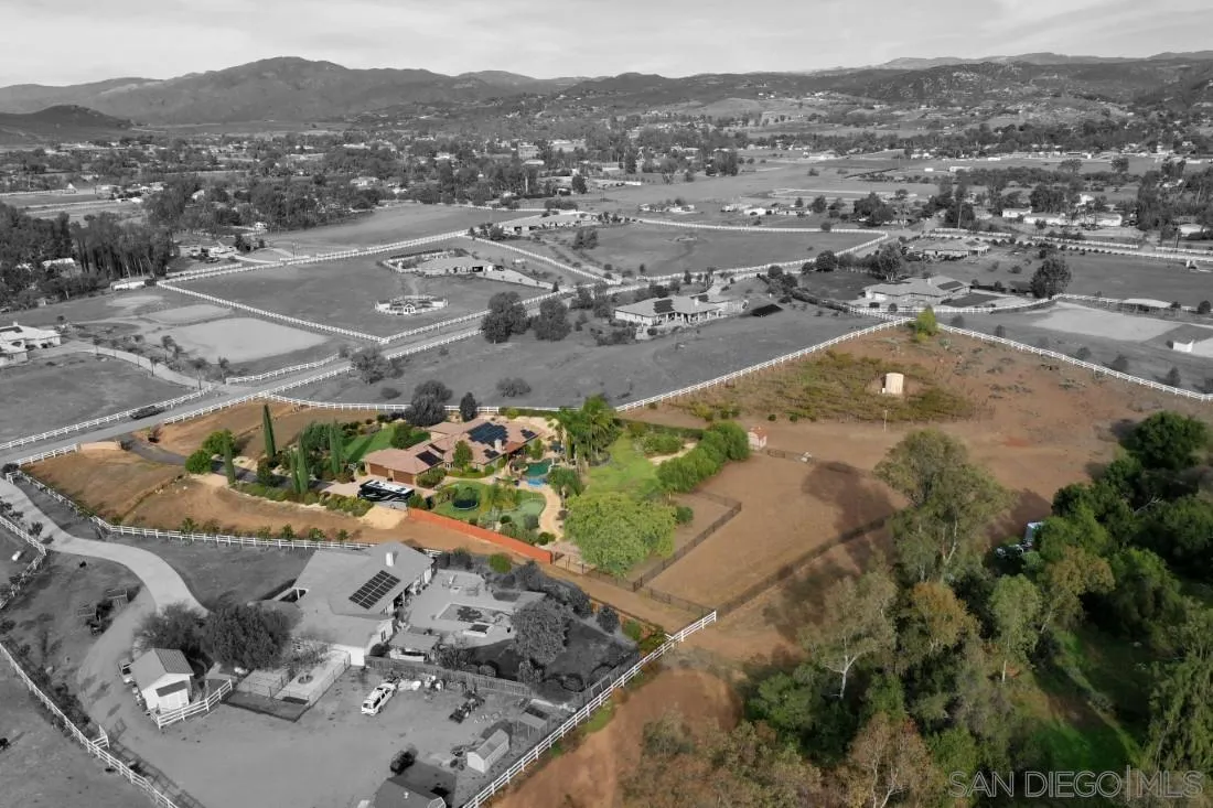 1070 Heritage Ranch Road Ramona, CA 92065 - Photo 5 of 73