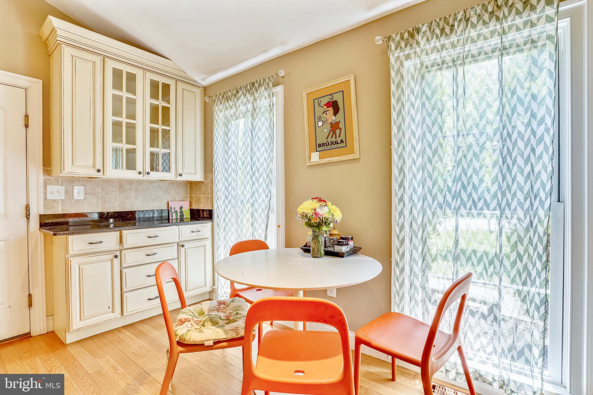 10145 Colebrook Avenue Potomac, MD 20854 - Photo 5 of 30 a dining room with furniture and window