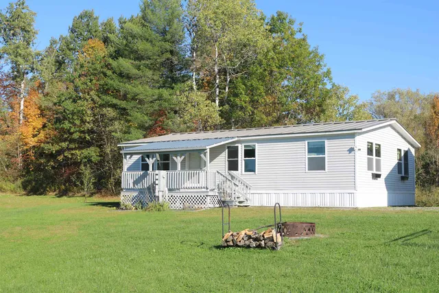$259,000 | 120 Dewey Street, Richford, VT 05476