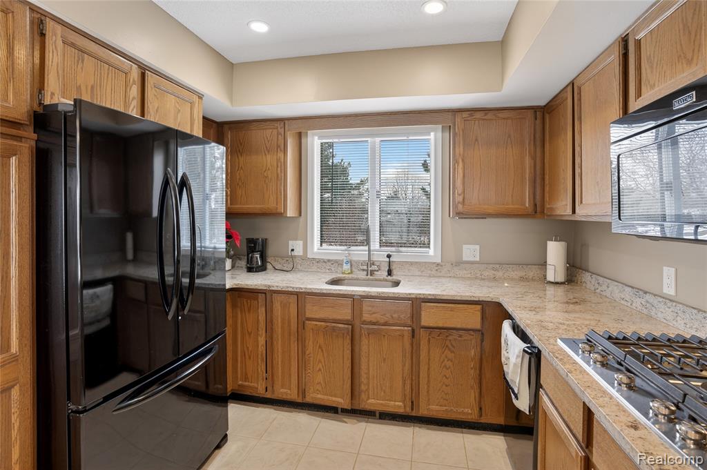 1715 River Road, Unit 77 St. Clair, MI 48079 - Photo 18 of 59