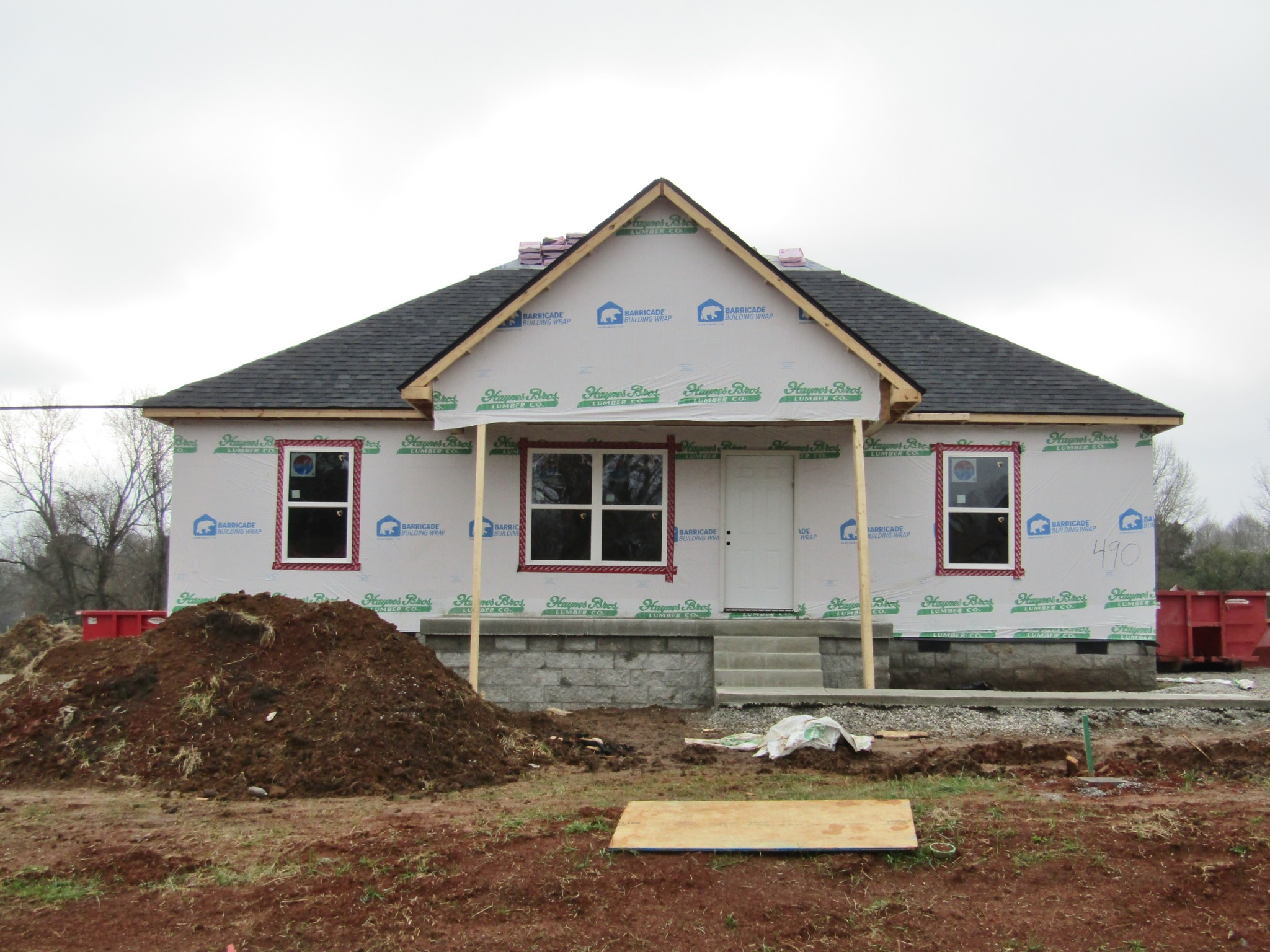 490 Crescent Factory Road Lawrenceburg, TN 38464 - Photo 1 of 2 front view of a house with yard