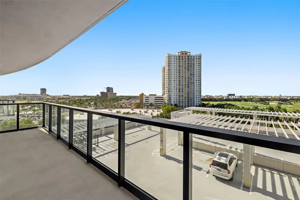 $4,350 | 101 Diplomat Parkway, Unit 1409, Hallandale Beach, FL 33009