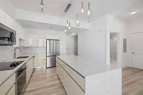 $4,350 | 101 Diplomat Parkway, Unit 1409, Hallandale Beach, FL 33009