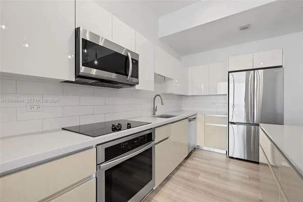 $4,350 | 101 Diplomat Parkway, Unit 1409, Hallandale Beach, FL 33009