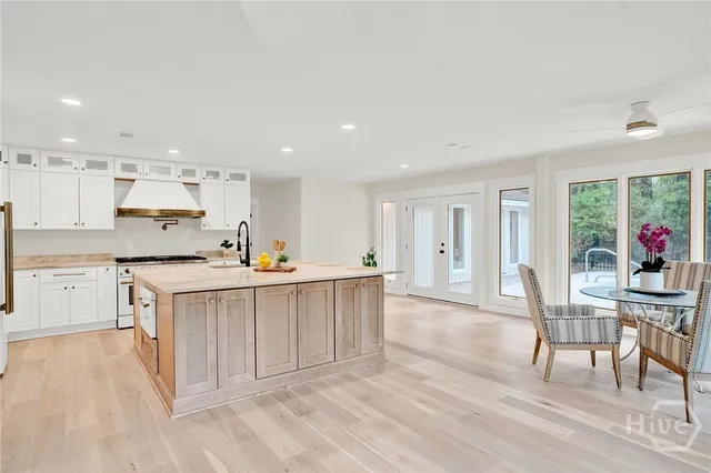 $1,180,000 | 138 Mercer Road, Savannah, GA 31411