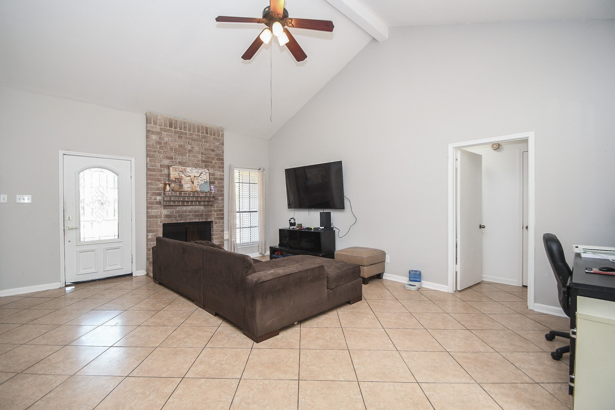 7823 Lumber Jack Drive Houston, TX 77040 - Photo 5 of 20