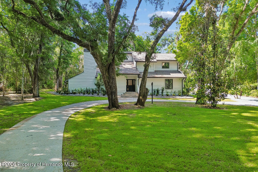 26262 Lake Lindsey Road Brooksville, FL 34601 - Photo 2 of 53 41570_69e7992272acf_04.21.2026_image-2