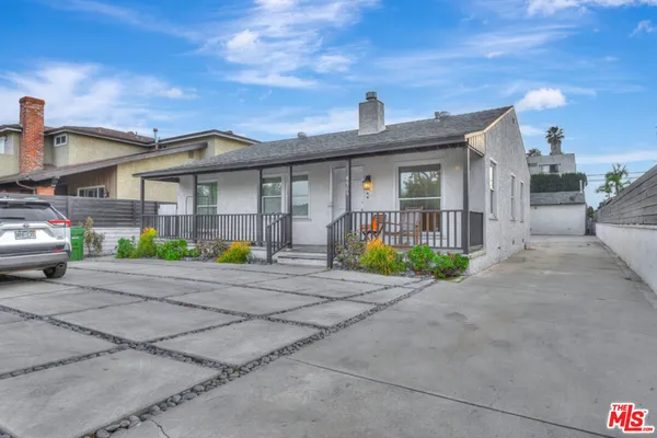 $5,990 | 4905 Coolidge Avenue, Culver City, CA 90230