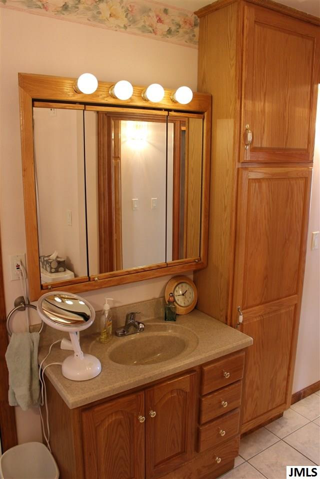 7138 Bayview Road Jackson, MI 49201 - Photo 14 of 30 Photo 14