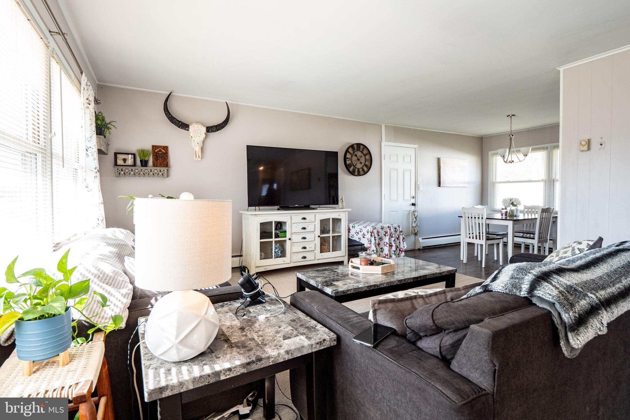 35 Cameo Road Levittown, PA 19057 - Photo 2 of 26 Gallery Image 2