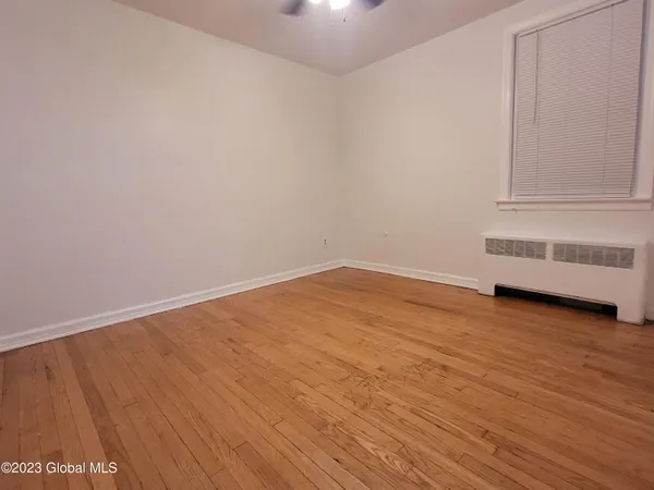 $1,100 | 147 Eagle Street, Unit 3, Albany, NY 12202