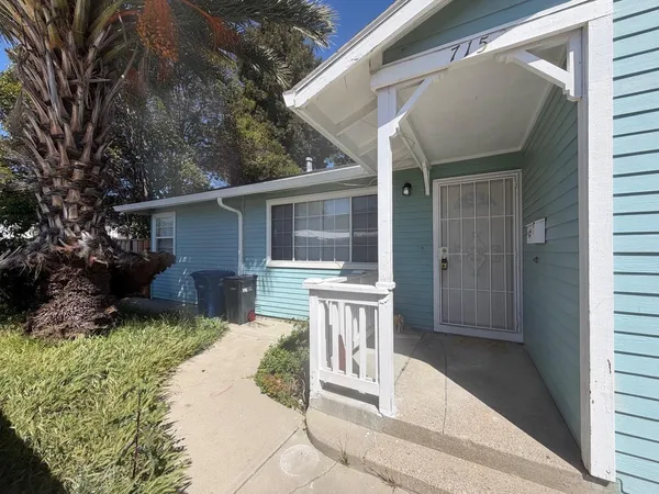 $2,850 | 715 Schafer Road, Hayward, CA 94544