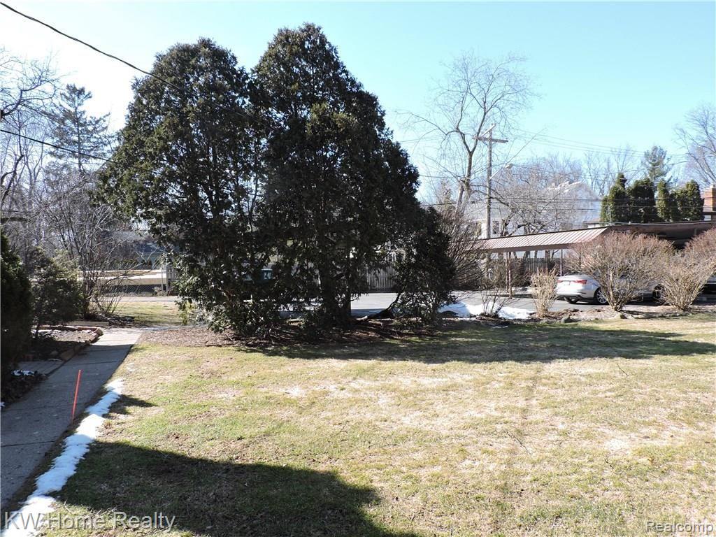 901 North Adams Road Birmingham, MI 48009 - Photo 20 of 20 DSCN3515.JPG