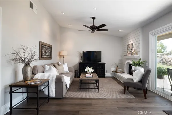 $899,900 | 28052 VÃa Congora, Mission Viejo, CA 92692