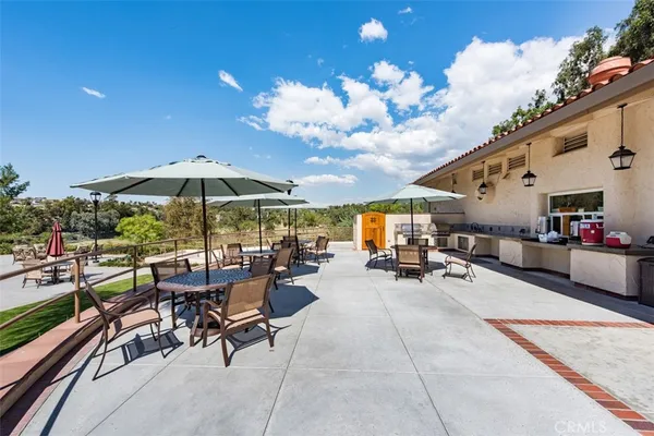 $899,900 | 28052 VÃa Congora, Mission Viejo, CA 92692
