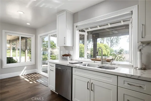 $899,900 | 28052 VÃa Congora, Mission Viejo, CA 92692