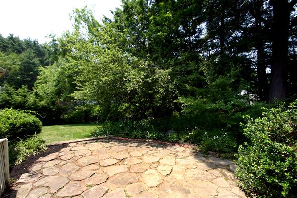 21 Old Farm Road Wayland, MA 01778 - Photo 3 of 24 Gallery Image 3