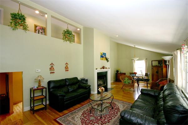 21 Old Farm Road Wayland, MA 01778 - Photo 10 of 24 Gallery Image 10