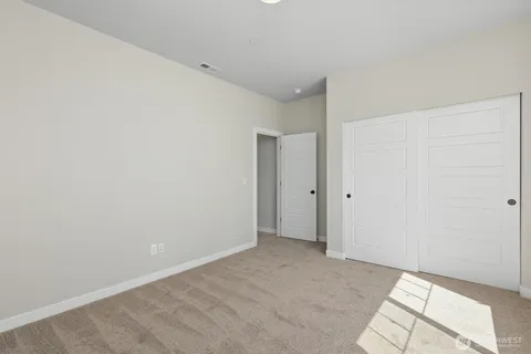 $774,995 | 3210 14th St Place Southeast, Puyallup, WA 98373