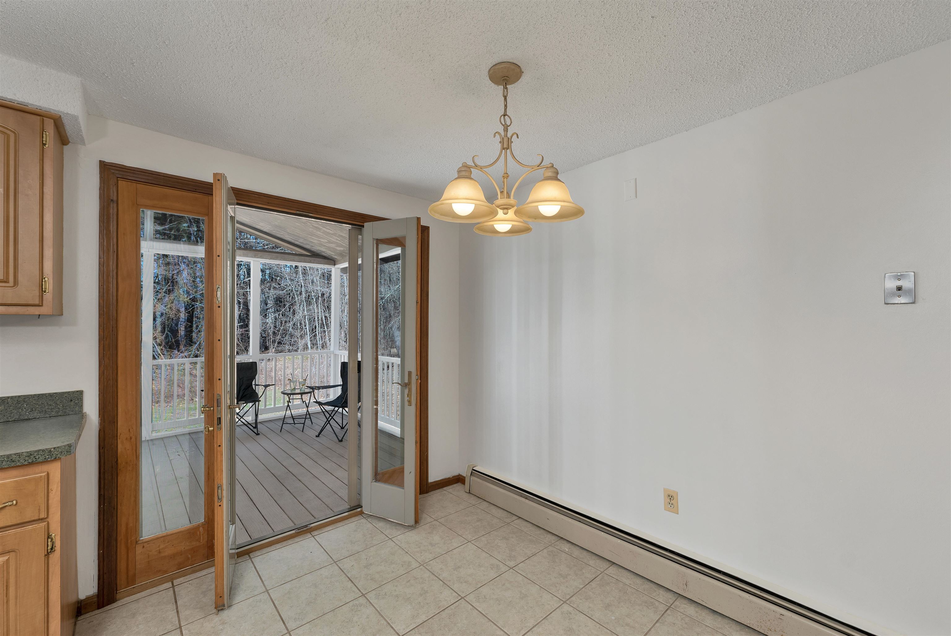 4 Schoolhouse Road Amherst, NH 03031 - Photo 13 of 59