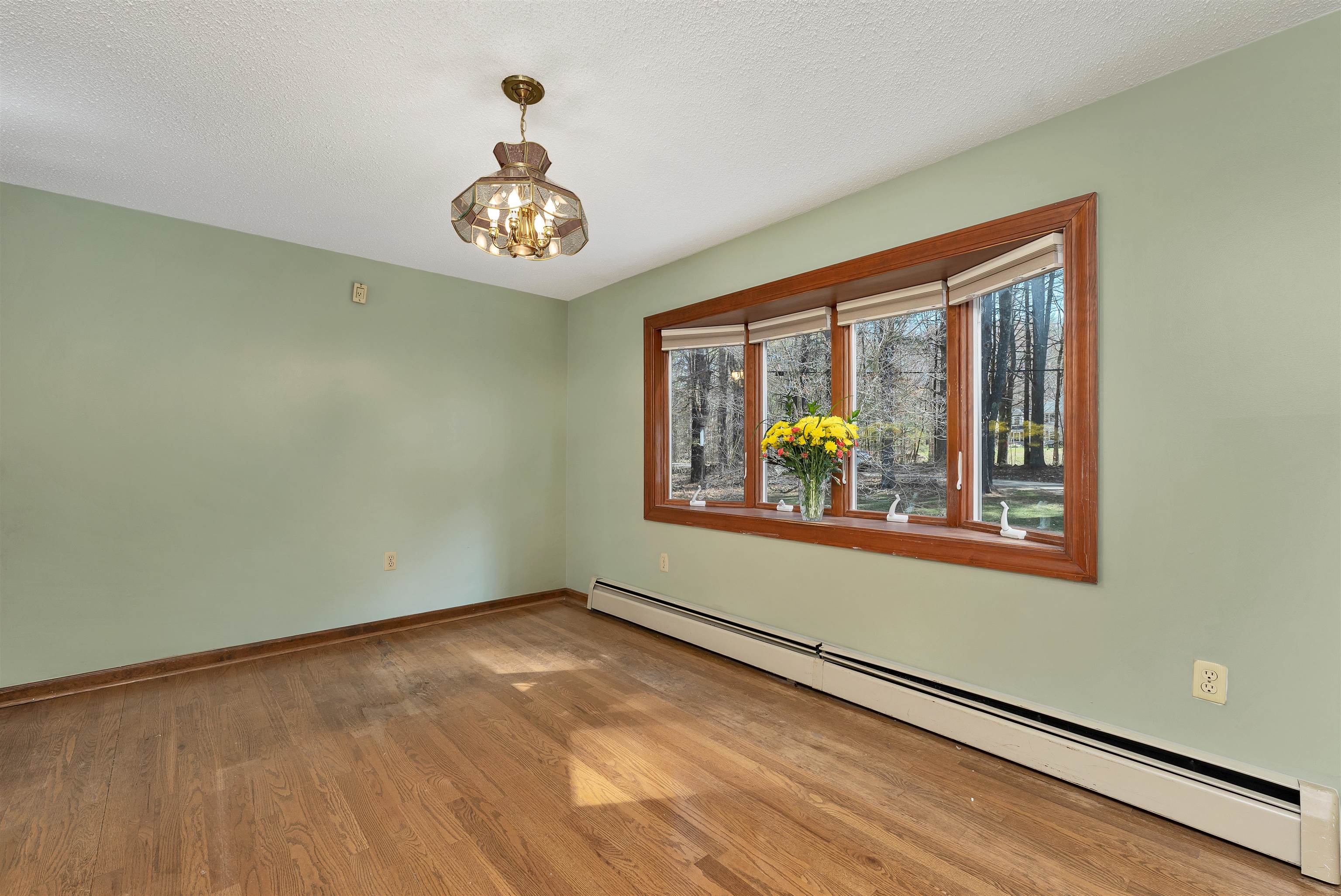 4 Schoolhouse Road Amherst, NH 03031 - Photo 17 of 59