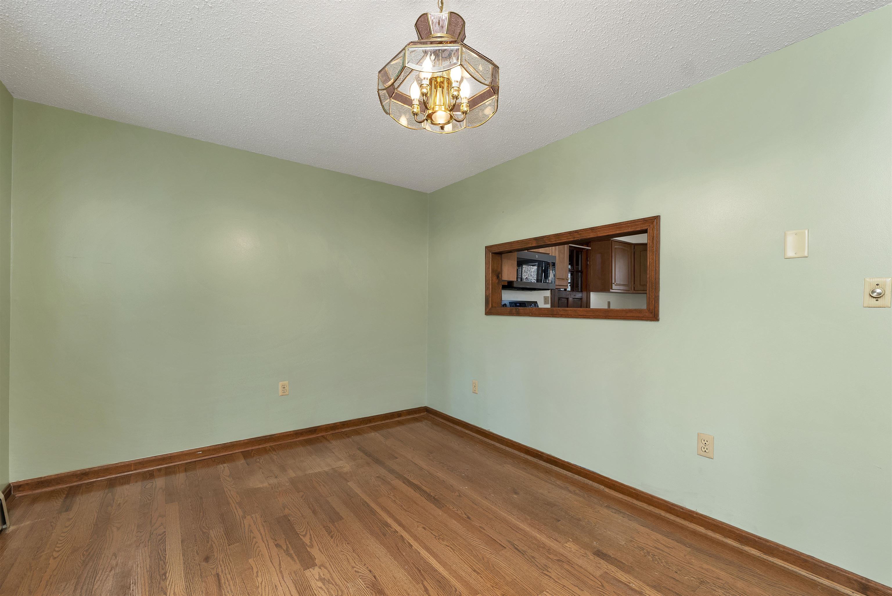 4 Schoolhouse Road Amherst, NH 03031 - Photo 18 of 59