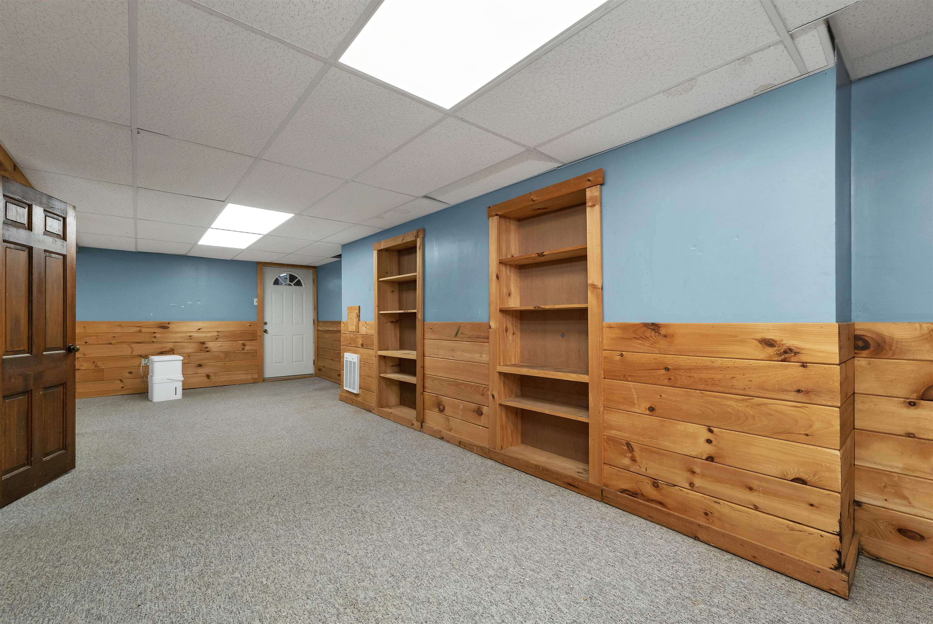 4 Schoolhouse Road Amherst, NH 03031 - Photo 39 of 59