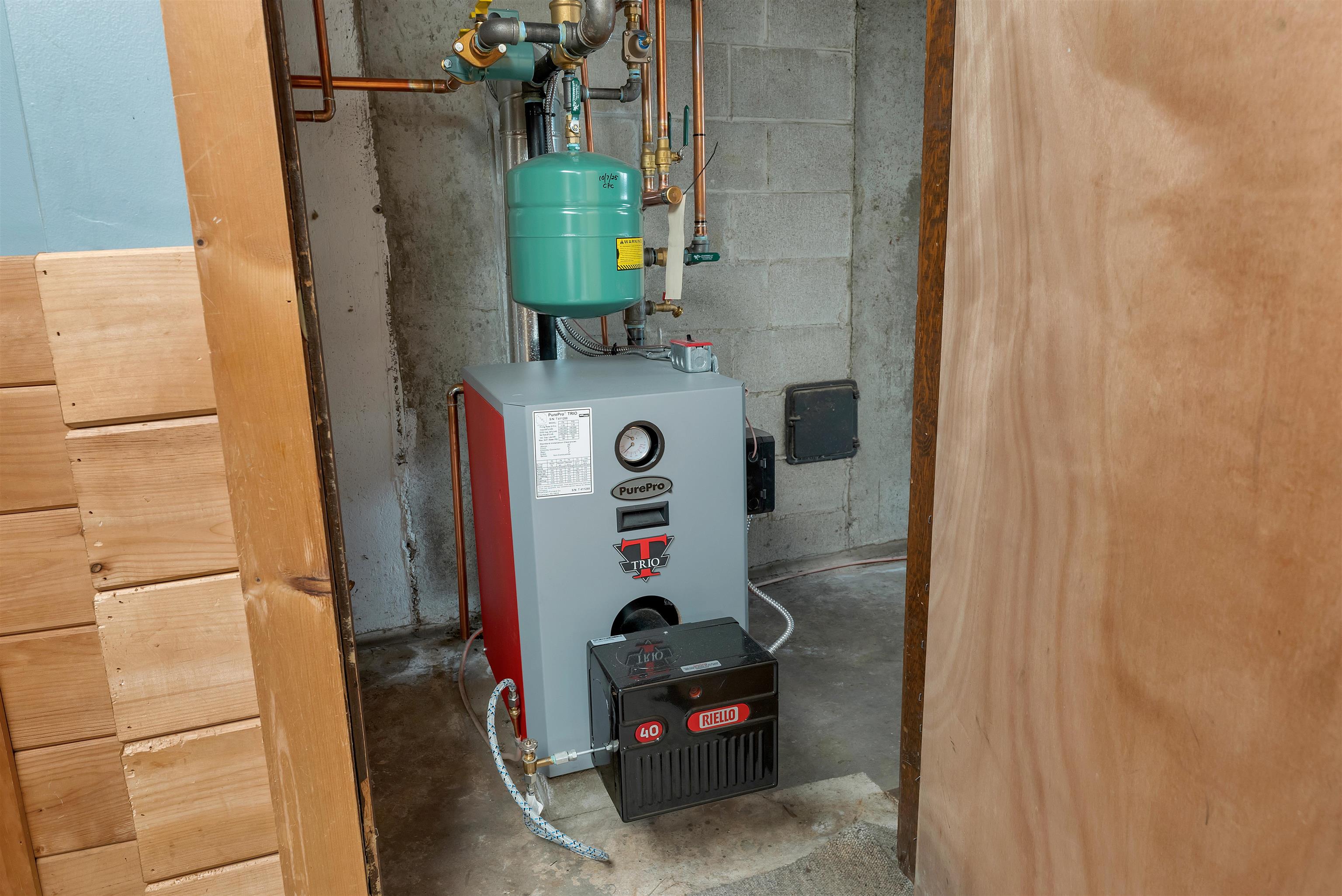 4 Schoolhouse Road Amherst, NH 03031 - Photo 46 of 59