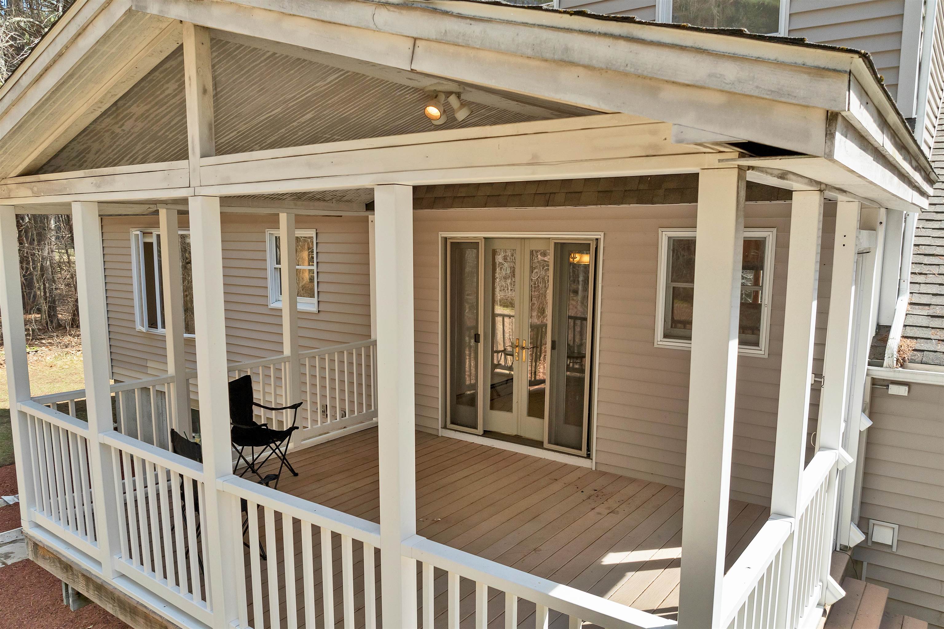 4 Schoolhouse Road Amherst, NH 03031 - Photo 6 of 59