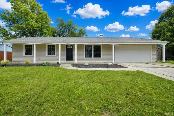 $204,900 | 2207 Legoma Drive, Fort Wayne, IN 46819