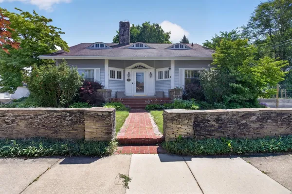 $399,000 | 311 South Thompson Street, Jackson, MI 49203