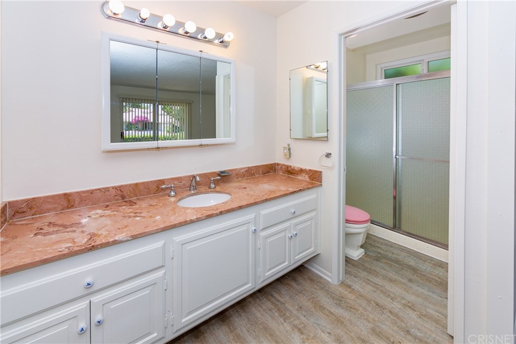 26827 Circle Of The Oaks Newhall, CA 91321 - Photo 8 of 18