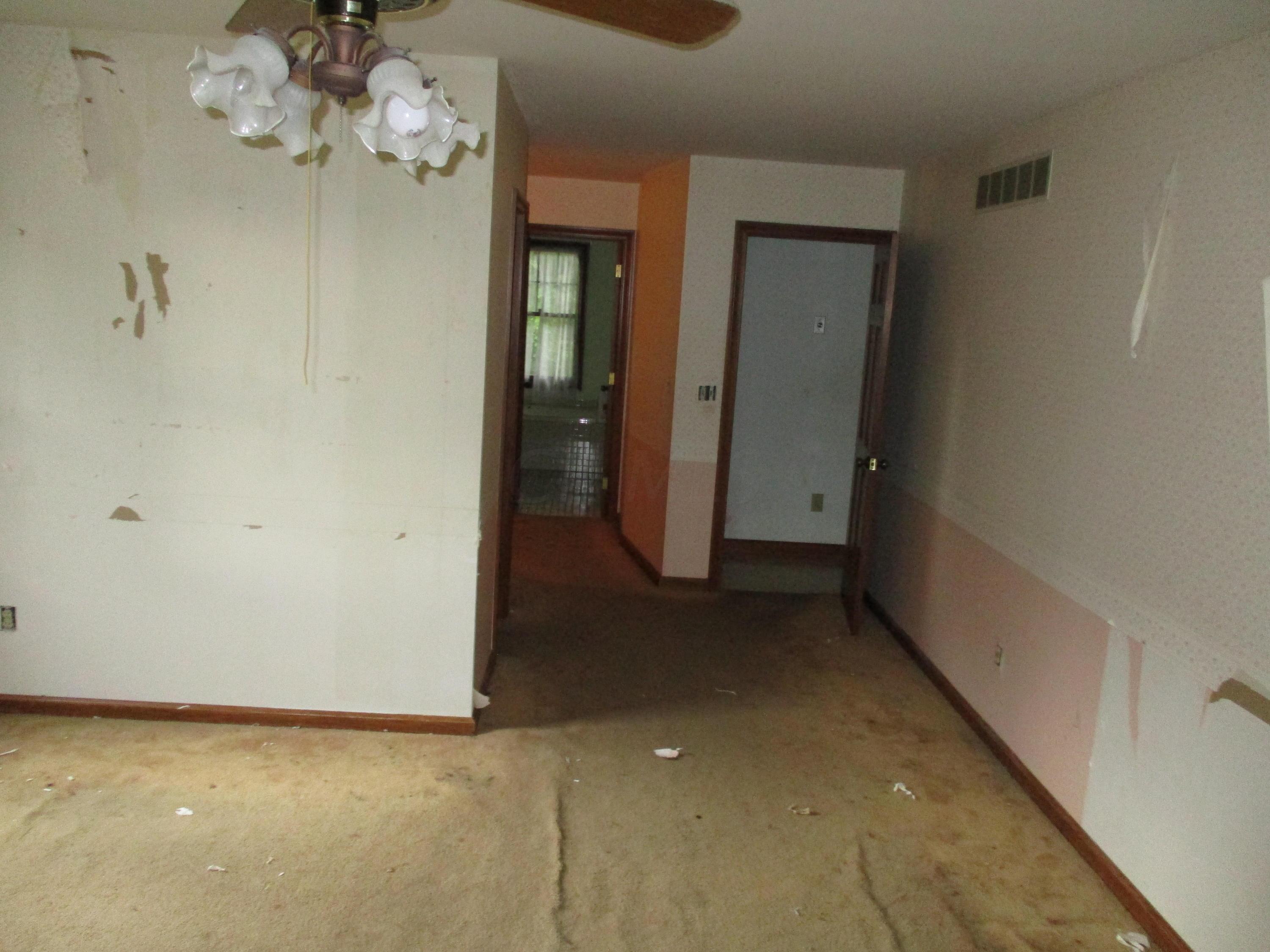 5192 Etna Road Columbus, OH 43213 - Photo 10 of 20