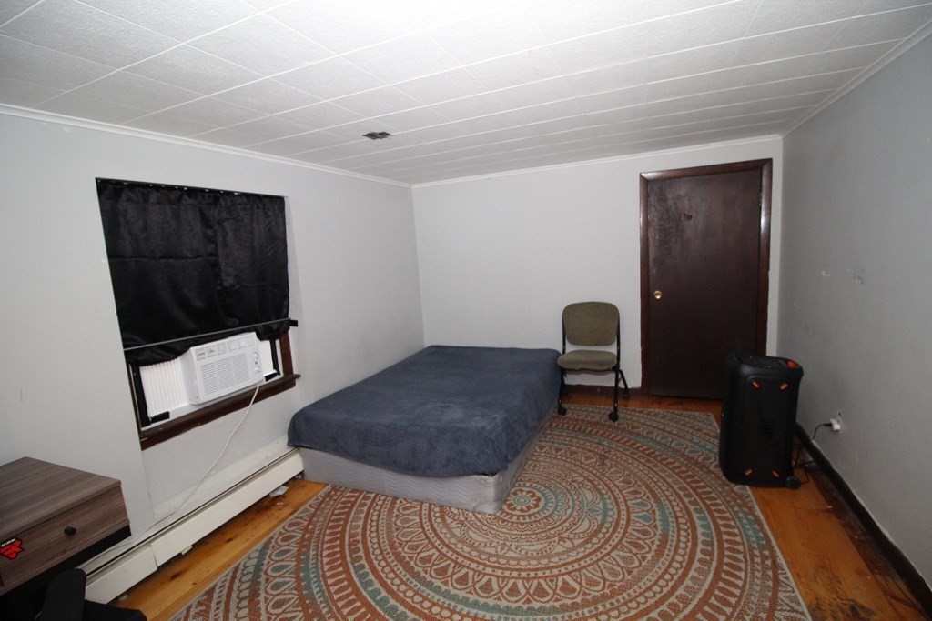 91 Davis Road Westminster, MA 01473 - Photo 24 of 37 a living room with a couch