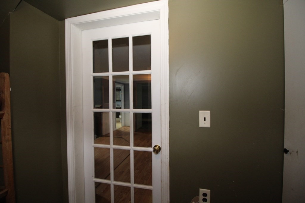 91 Davis Road Westminster, MA 01473 - Photo 30 of 37 a view of a door
