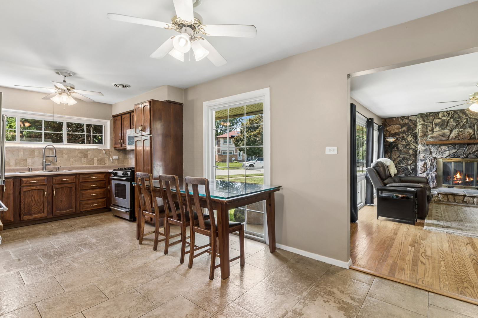 7314 Foster Street Morton Grove, IL 60053 - Photo 9 of 23