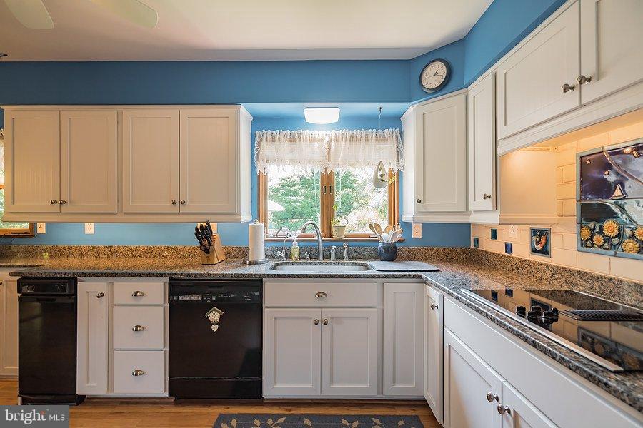 4901 Hutchins Road Chesapeake Beach, MD 20732 - Photo 8 of 29 Kitchen